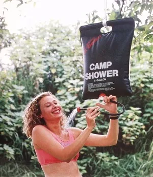 Ηλιακή ντουζιέρα 20 λίτρων για Camping και παραλίες